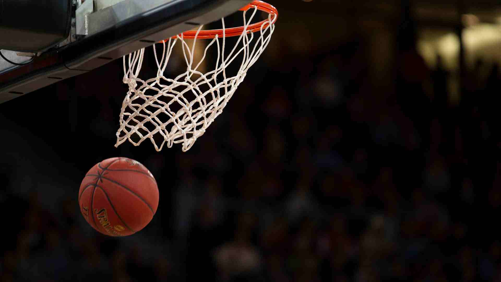 How Long Is a College Basketball Game? Factors Affecting Length